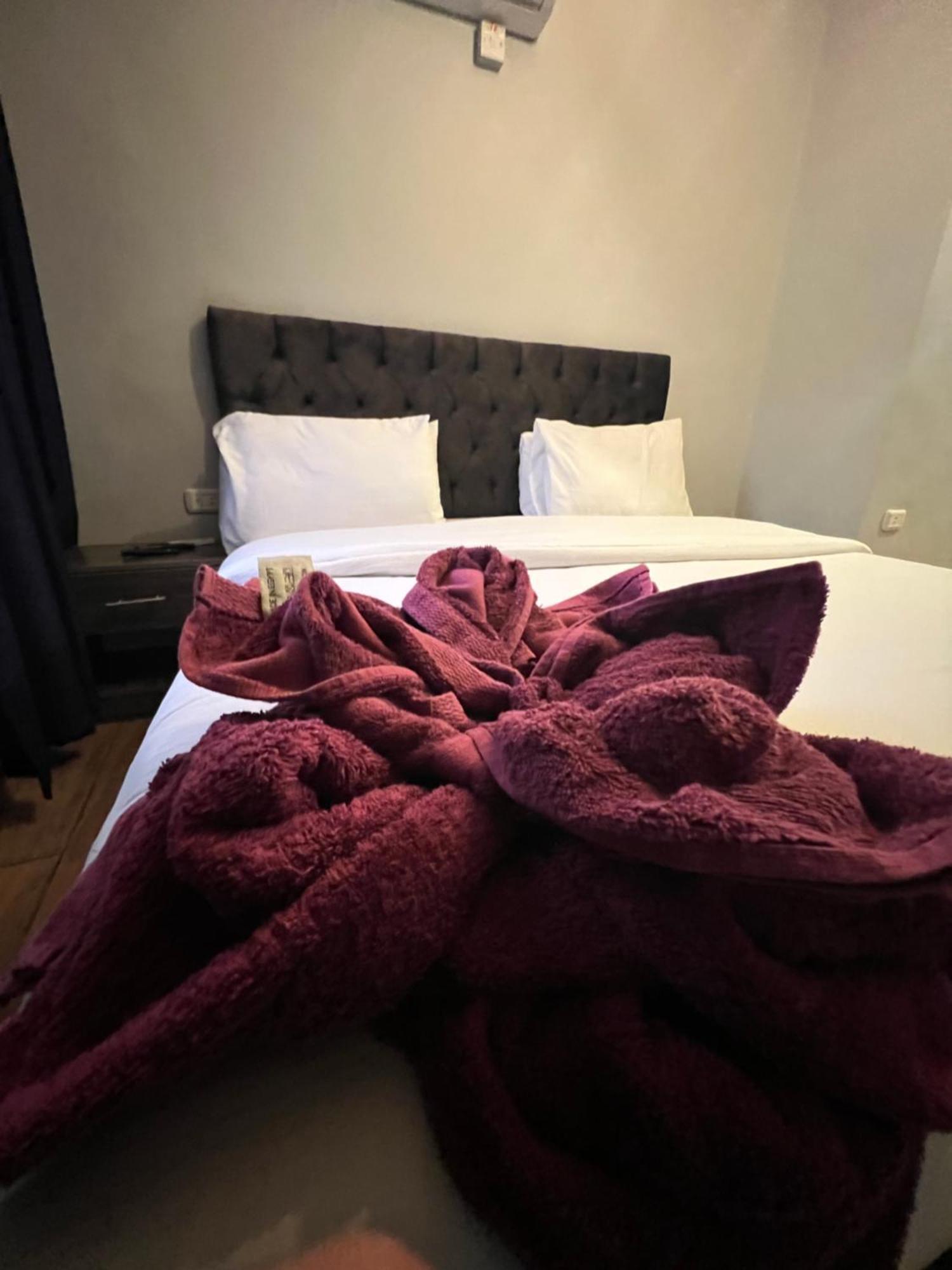 Sandra Hotel Amã